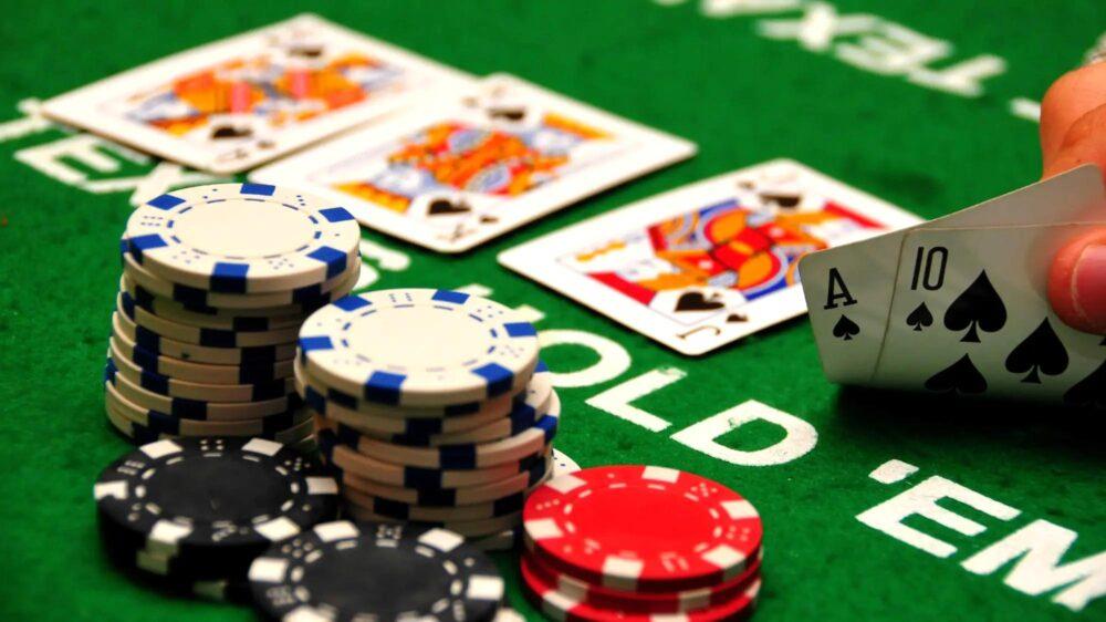 Common Blackjack Myths: Separating Fact from Fiction